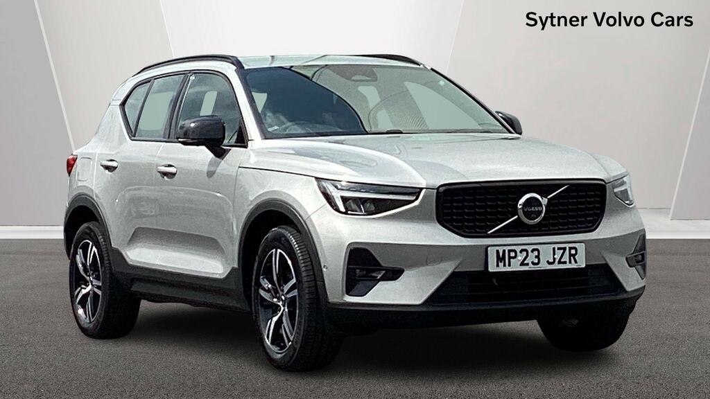 Volvo XC40 2.0 B3p Plus Dark Silver