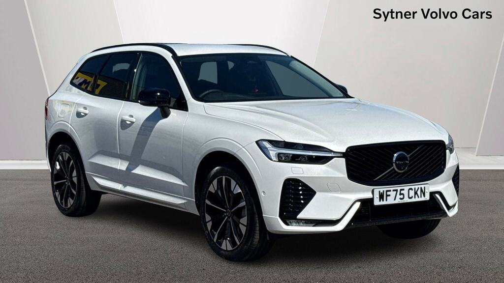 Volvo XC60 2.0 B5p Plus Pro Dark Awd Geartronic White