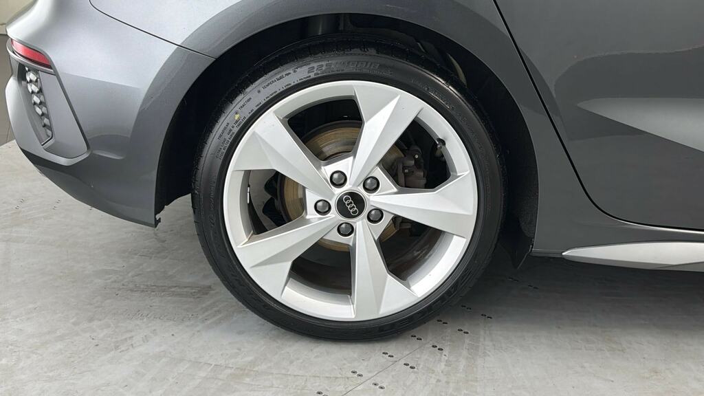 Audi A3 35 Tfsi S Line GX73YHD Grey #5