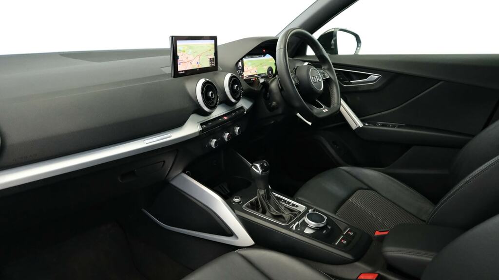 Audi Q2 35 Tfsi Black Edition S Tronic Cs MV22XRF Black #2