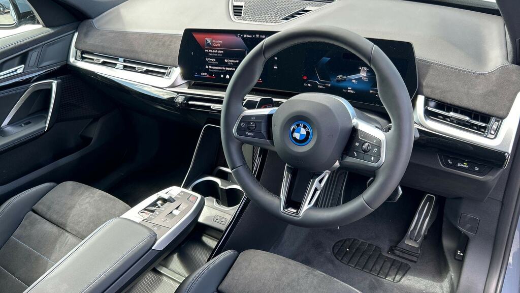 BMW iX1 230Kw Xdrive30 Shadow Edition 65Kwh Blue #6