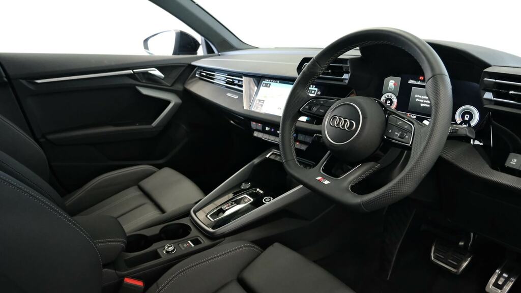 Audi A3 35 Tfsi Black Edition S Tronic DC25XAF Black #6
