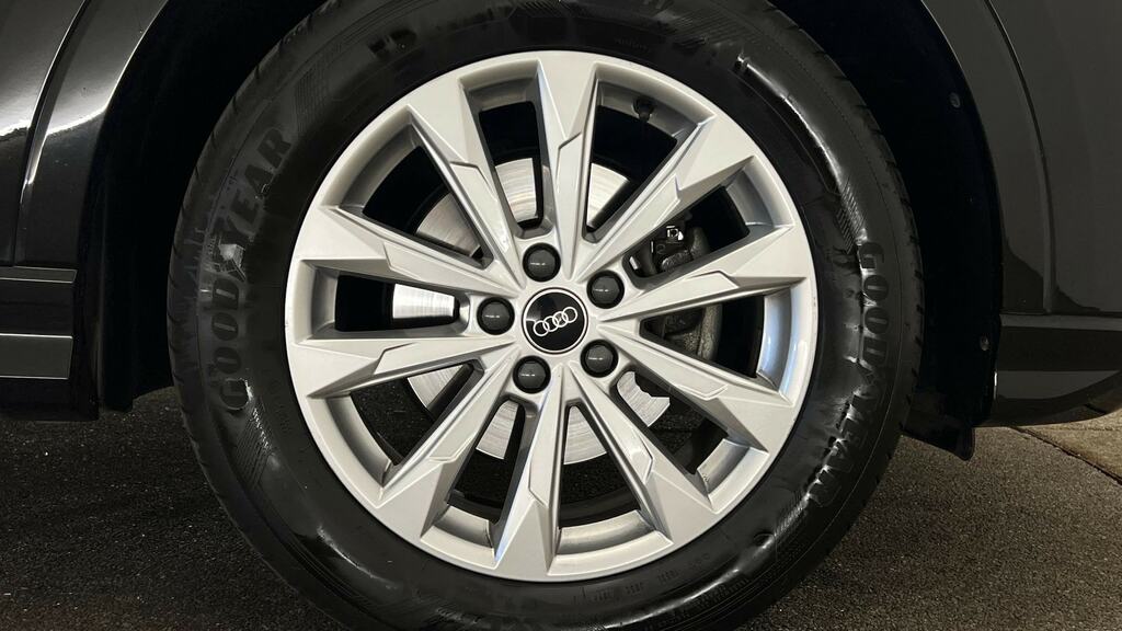 Audi Q3 35 Tfsi Sport S Tronic Comfortsound Pack RK22KTA Black #5