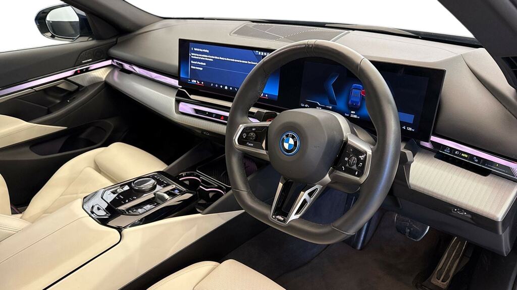 BMW i5 250Kw Edrive40 M Sport Pro 84Kwh LF24UEK Blue #6
