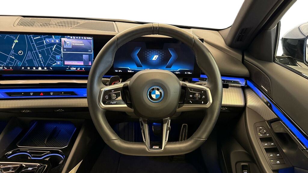 BMW i5 250Kw Edrive40 M Sport Pro 84Kwh LF24UEK Blue #5