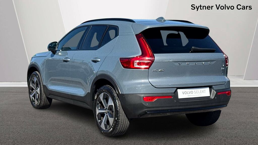 Volvo XC40 2.0 B4p Ultimate Dark KN23VDF Grey #2