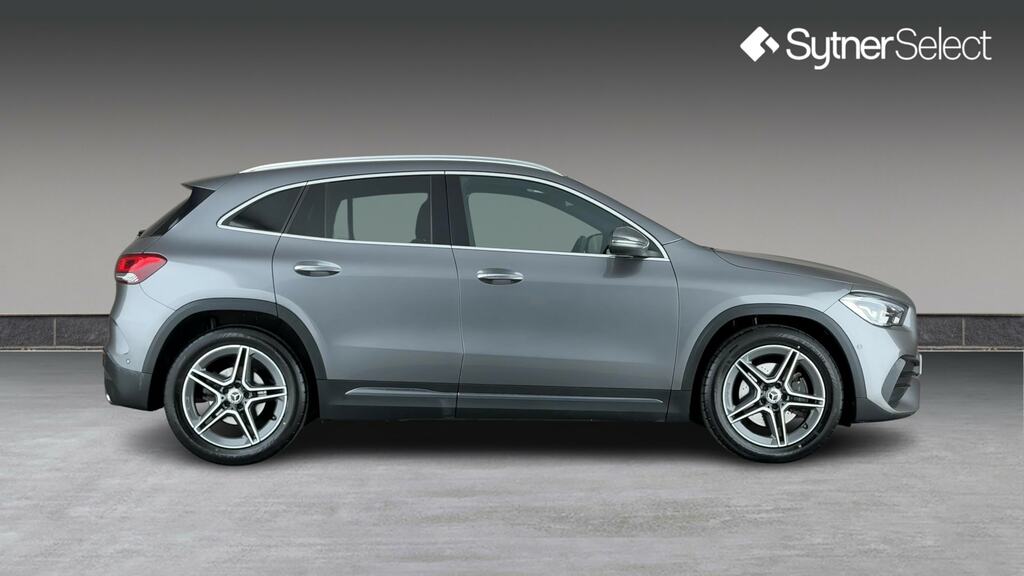 Mercedes-Benz GLA Class Gla 200 Amg Line Premium Grey #3