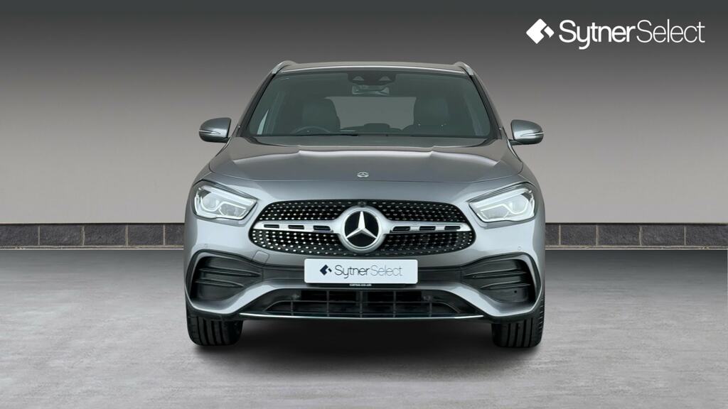 Mercedes-Benz GLA Class Gla 200 Amg Line Premium Grey #4