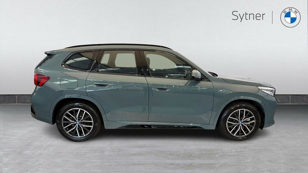 BMW iX1 230Kw Xdrive30 M Sport 65Kwh BT24DSY Green #3