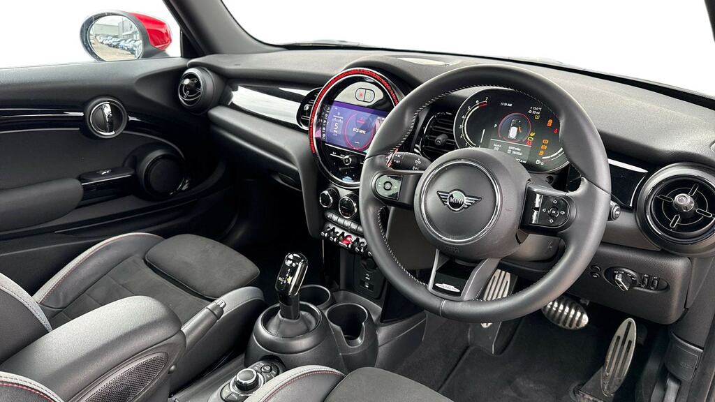 Mini Hatch 1.5 Cooper Sport Premium Plus KP73UDK Black #6