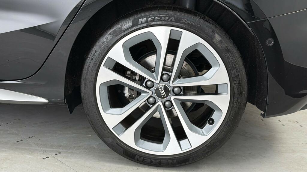 Audi A3 35 Tfsi S Line S Tronic DG25WWF Black #5