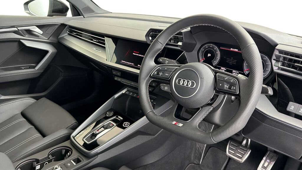 Audi A3 35 Tfsi S Line S Tronic DG25WWF Black #6