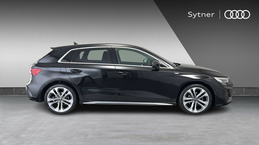 Audi A3 35 Tfsi S Line S Tronic DG25WWF Black #4