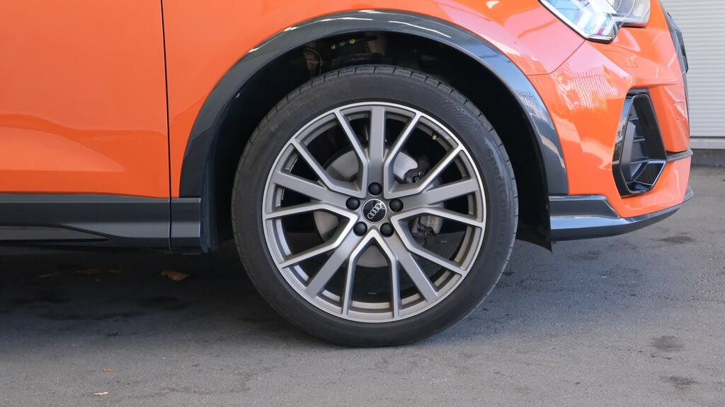 Audi Q3 35 Tfsi Black Edition Tech Pro BW73UWM Orange #5