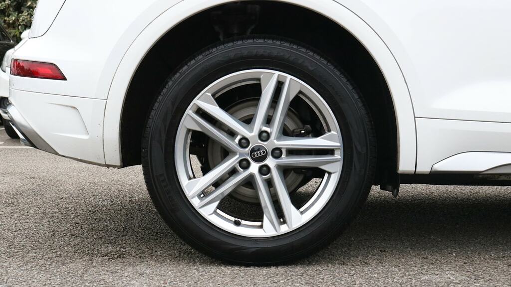 Audi Q5 40 Tdi Quattro S Line S Tronic Cs YG23WNV White #5