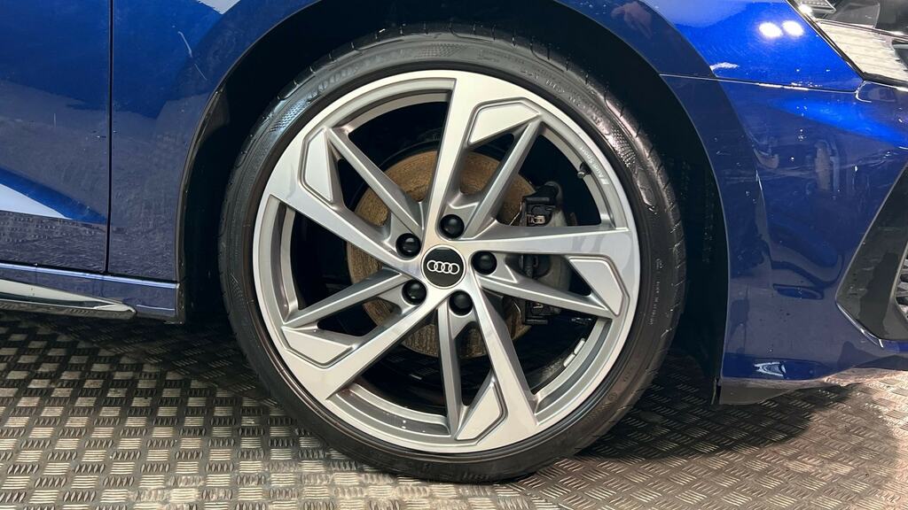 Audi A3 35 Tfsi Edition 1 S Tronic FG23ZBN Blue #5