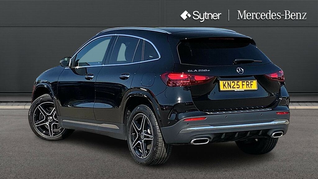 Mercedes-Benz GLA Class Gla 250E Amg Line Executive KN25FRF Black #2