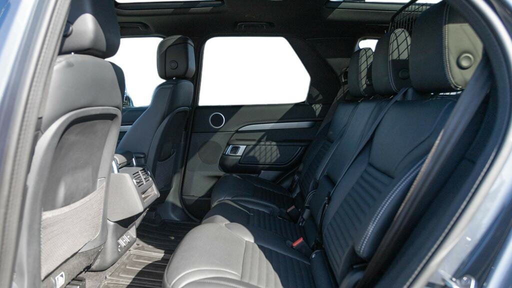 Land Rover Discovery 3.0 P360 Dynamic Se Blue #4