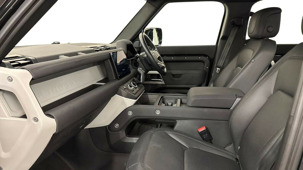 Land Rover Defender 110 2.0 P400e X-dynamic Hse 110 LG72UFU Black #3