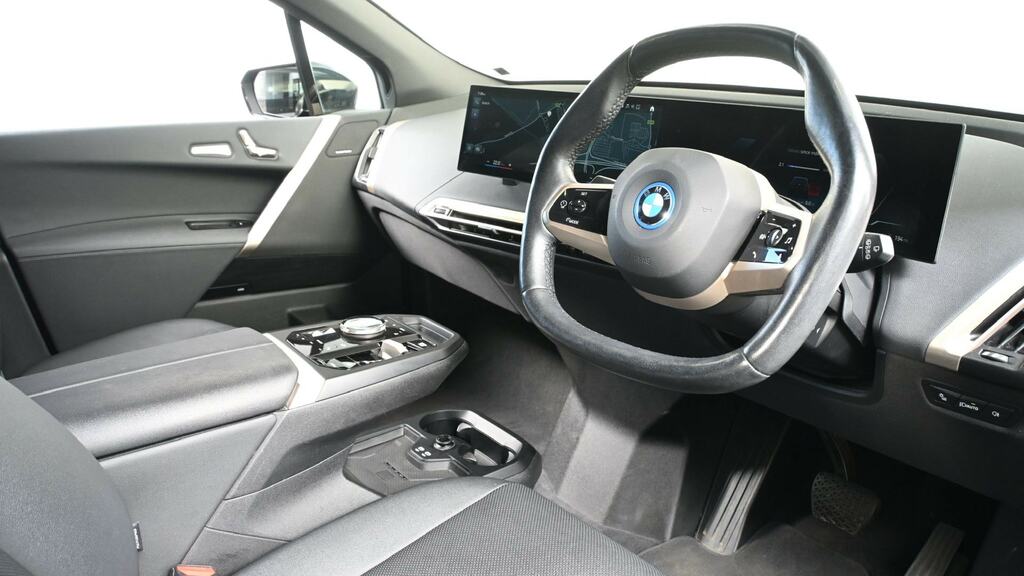 BMW iX 240Kw Xdrive40 M Sport 76.6Kwh SC22YFK Black #6