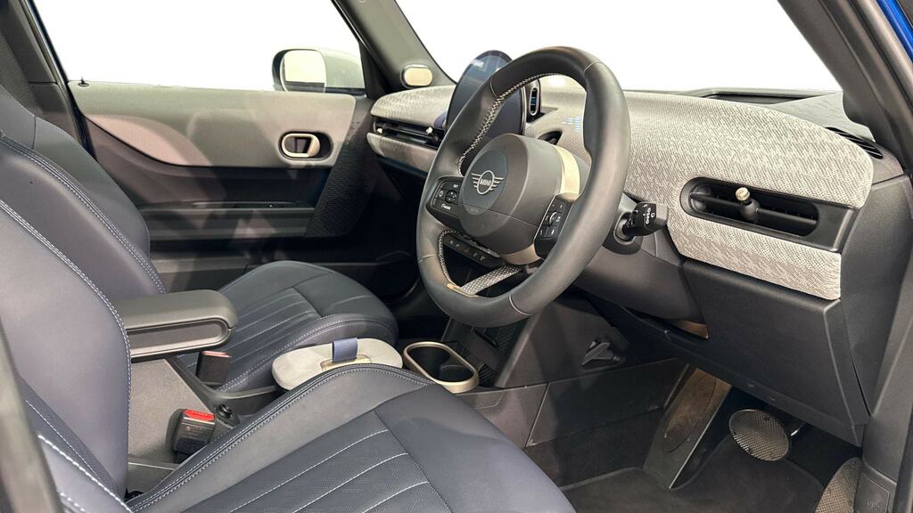 Mini Hatch 1.5 C Exclusive Level 2 YA25AHG Blue #6