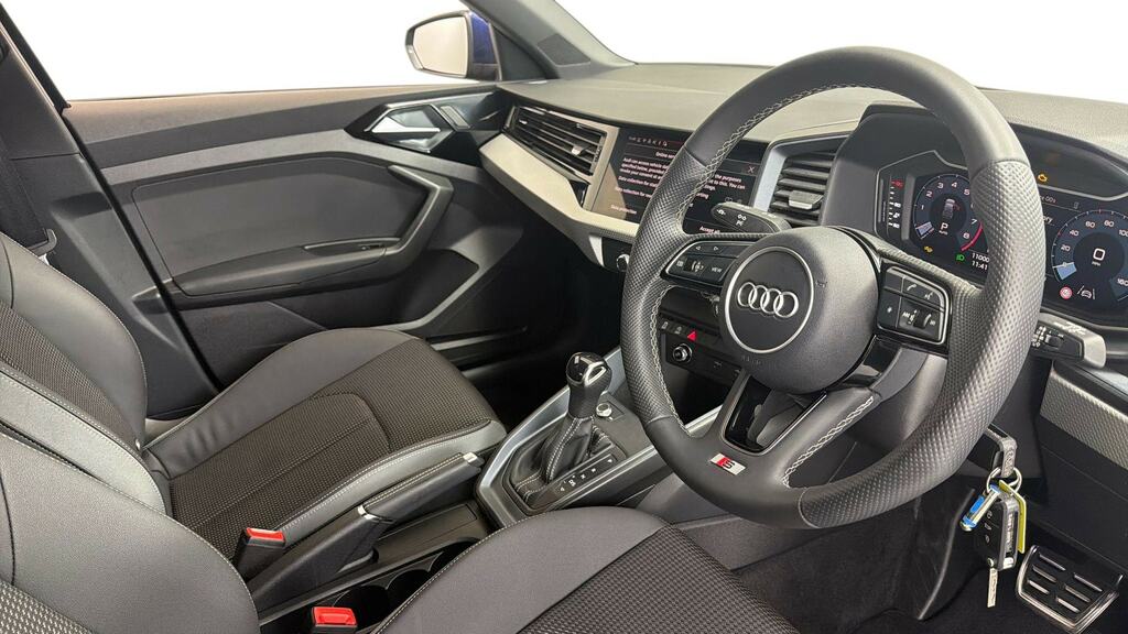 Audi A1 30 Tfsi S Line S Tronic RJ74OLP Blue #5