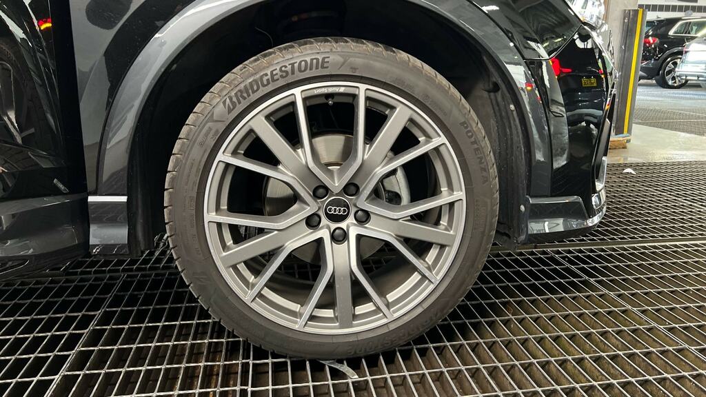 Audi Q3 35 Tdi Black Edition S Tronic Tech Pack RV75XTR Black #5