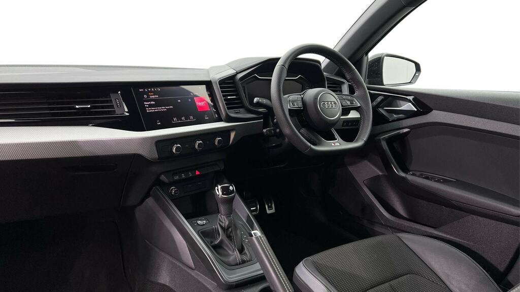 Audi A1 35 Tfsi Black Edition S Tronic FL75CFY Blue #2