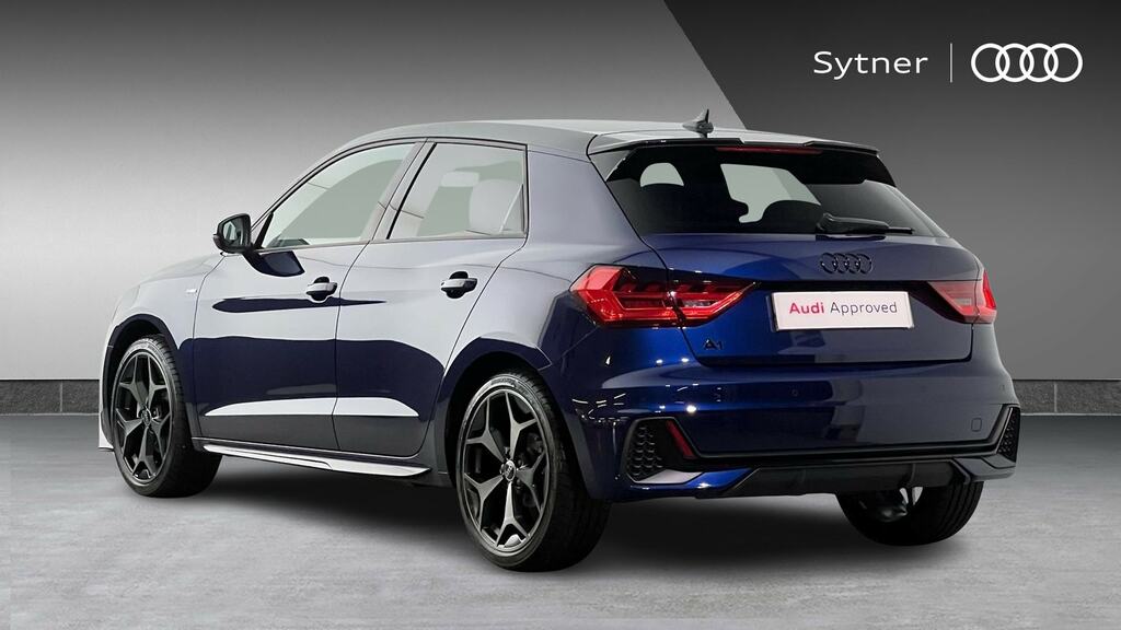 Audi A1 35 Tfsi Black Edition S Tronic FL75CFY Blue #3