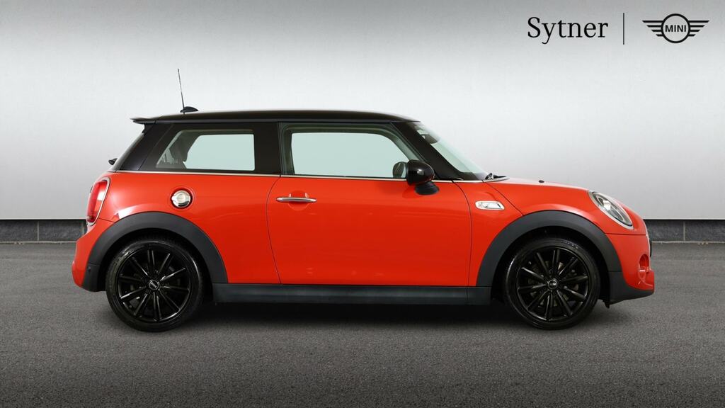 Mini Hatch 2.0 Cooper S Classic II Comfortnav Pack GP68VNZ Orange #3