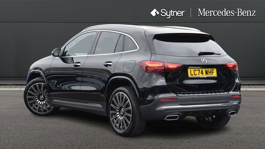 Mercedes-Benz GLA Class Gla 200 Amg Line Premium LC74WHF Black #2