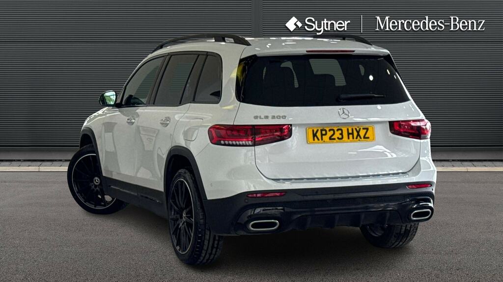 Mercedes-Benz GLB Class Glb 200 Amg Line Premium Night Ed 7G-tronic KP23HXZ White #2