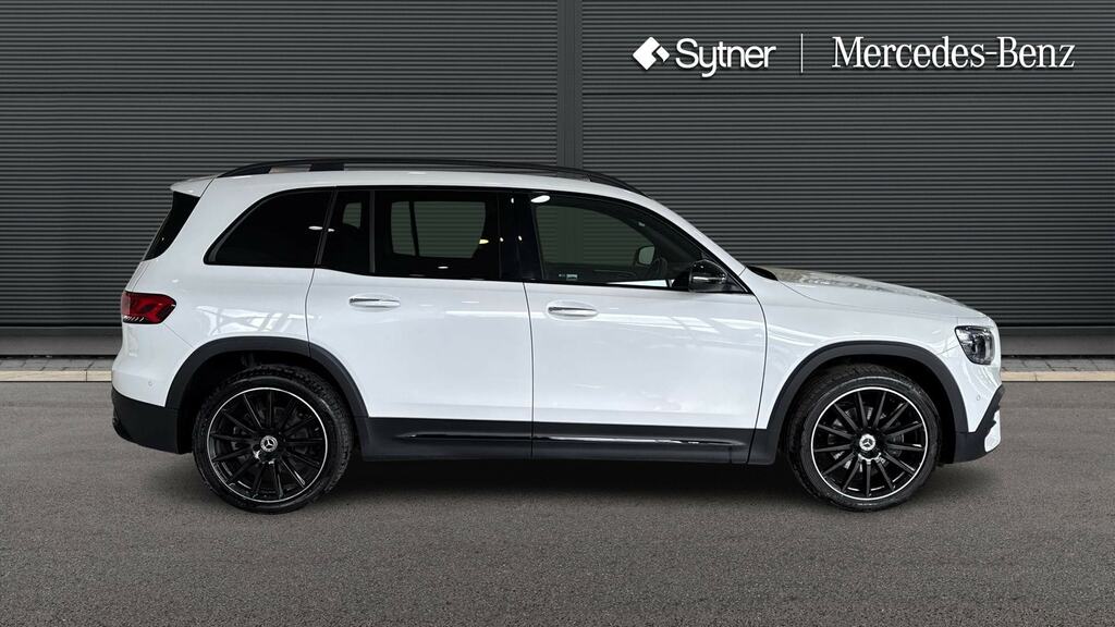 Mercedes-Benz GLB Class Glb 200 Amg Line Premium Night Ed 7G-tronic KP23HXZ White #4
