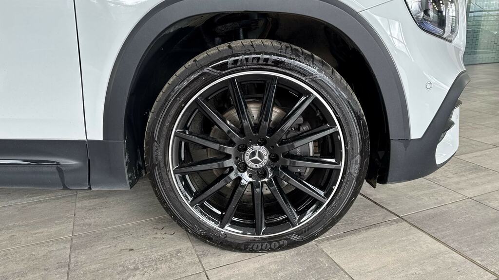 Mercedes-Benz GLB Class Glb 200 Amg Line Premium Night Ed 7G-tronic KP23HXZ White #5