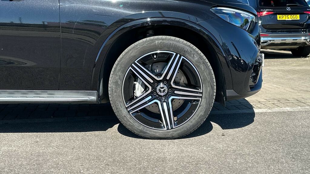 Mercedes-Benz GLC Class Glc 300D 4Matic Amg Line Premium 9G-tronic KM75RZG Black #5
