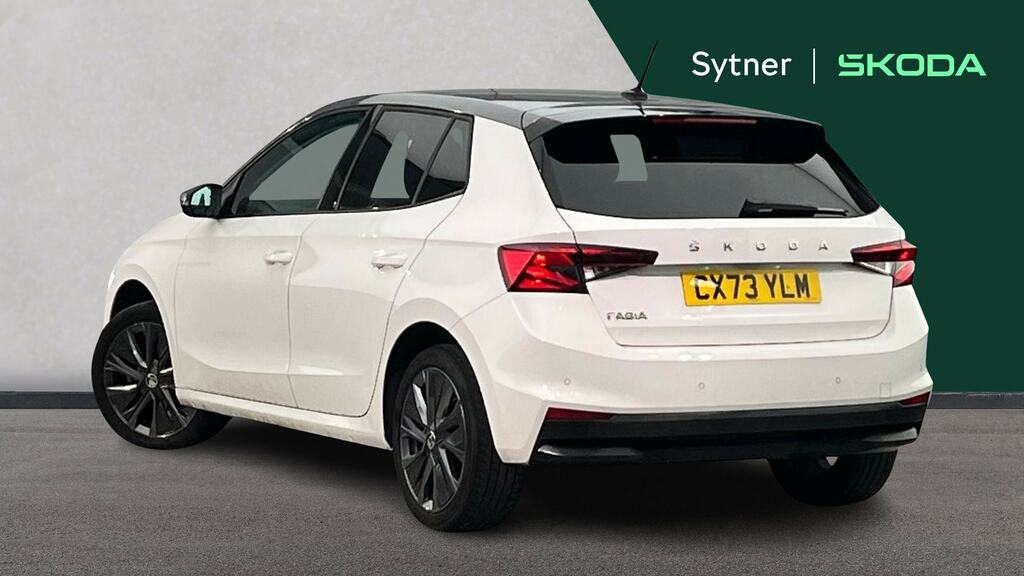 Skoda Fabia 1.0 Tsi 110 Colour Edition CX73YLM White #3