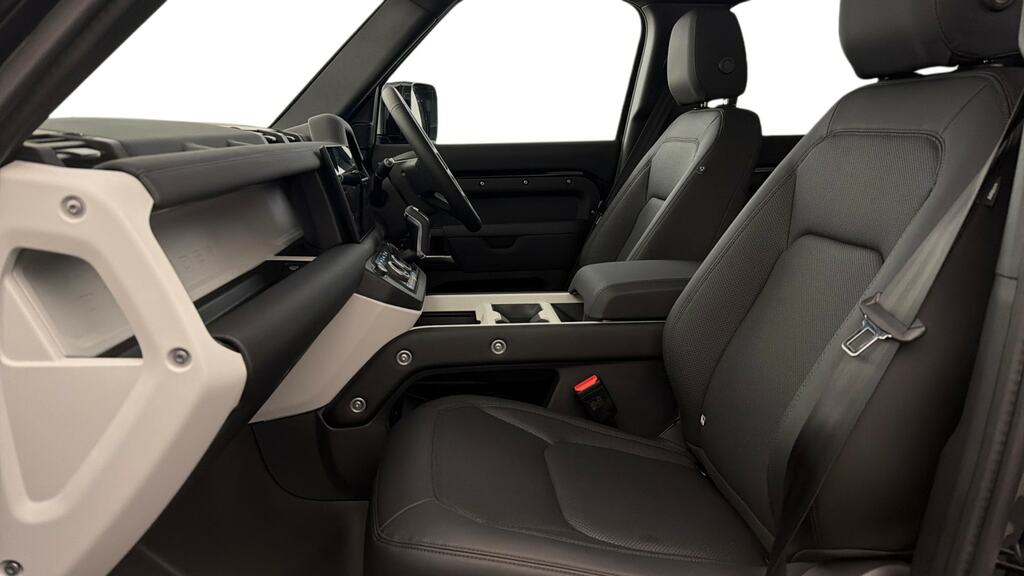 Land Rover Defender 110 3.0 D250 X-dynamic Se 110 BW25MYL Black #3