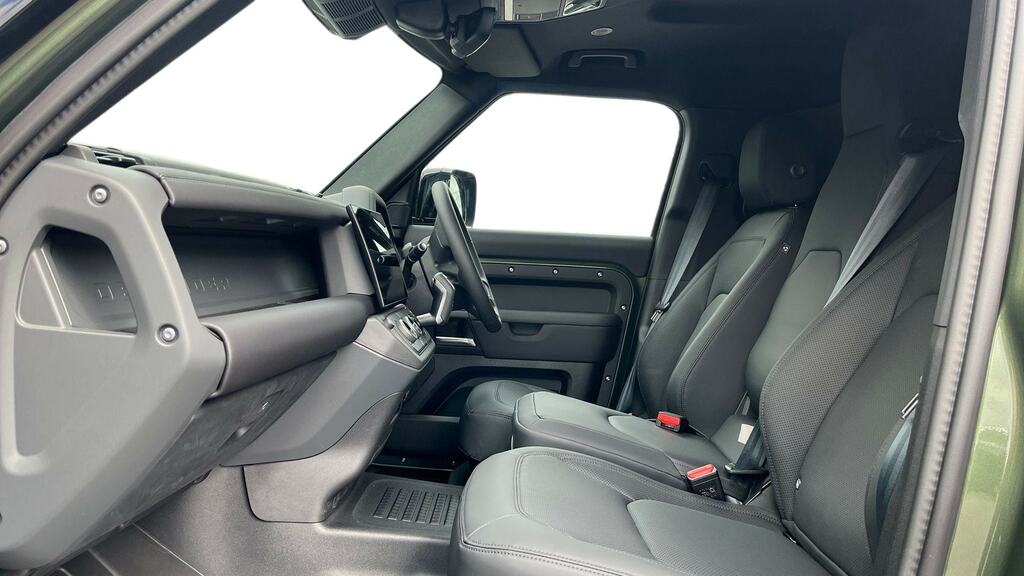 Land Rover Defender 110 3.0 D250 Hard Top X-dynamic Se 3 Seat MT26EVL Green #3