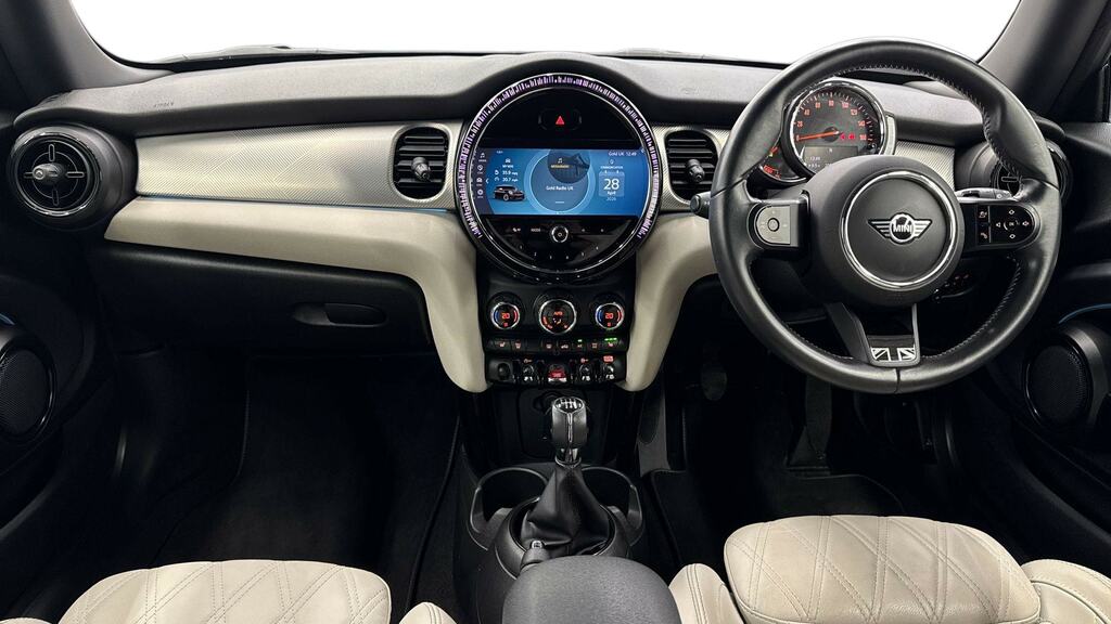Mini Hatch 1.5 Cooper Exclusive Comfort Pack NA22ADX Black #4