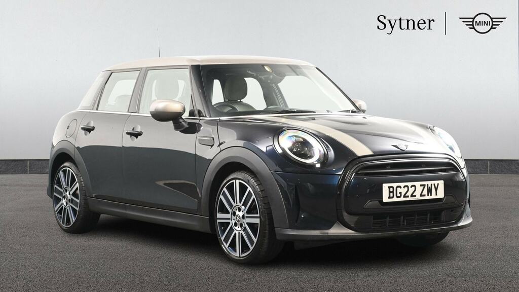 Mini Hatch 1.5 Cooper Exclusive Premium Black
