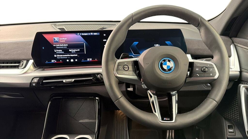 BMW iX2 150Kw Edrive20 M Sport 65Kwh DS26WVW Blue #5