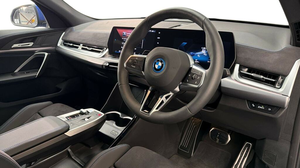 BMW iX2 150Kw Edrive20 M Sport 65Kwh DS26WVW Blue #6
