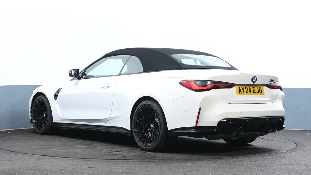 BMW M4 M4 Xdrive Competition M Step AY24EJO White #3