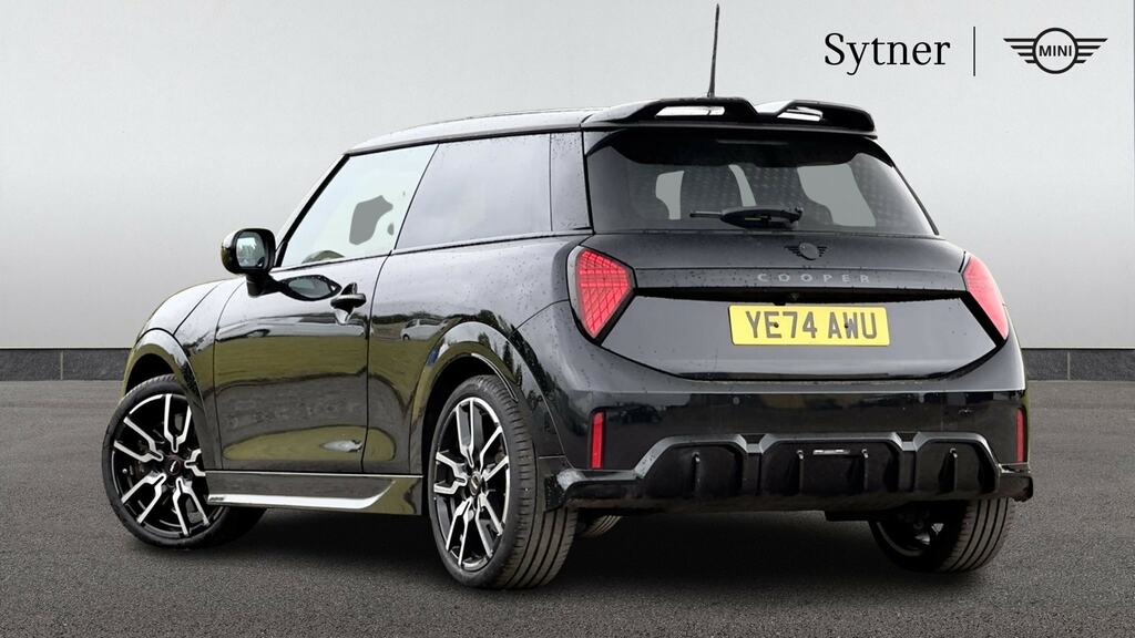 Mini Hatch 1.5 C Sport Level 3 YE74AWU Black #2