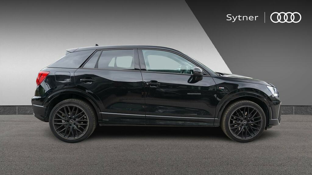 Audi Q2 30 Tfsi 116 Black Edition Tech YK75JUV Black #4