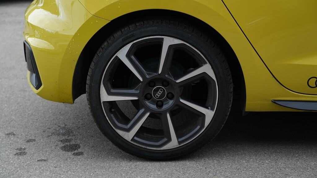 Audi A1 25 Tfsi Black Edition YD73DHM Yellow #5