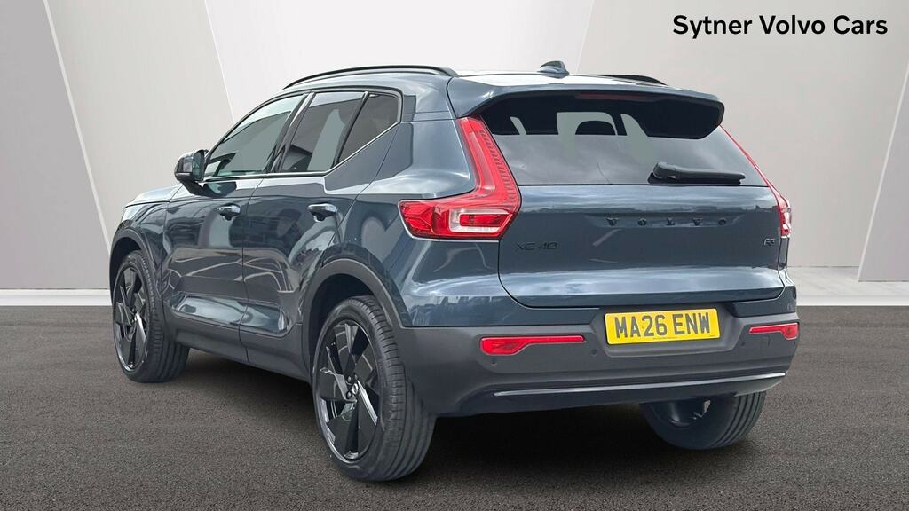 Volvo XC40 2.0 B3p Plus Black Edition MA26ENW Blue #2
