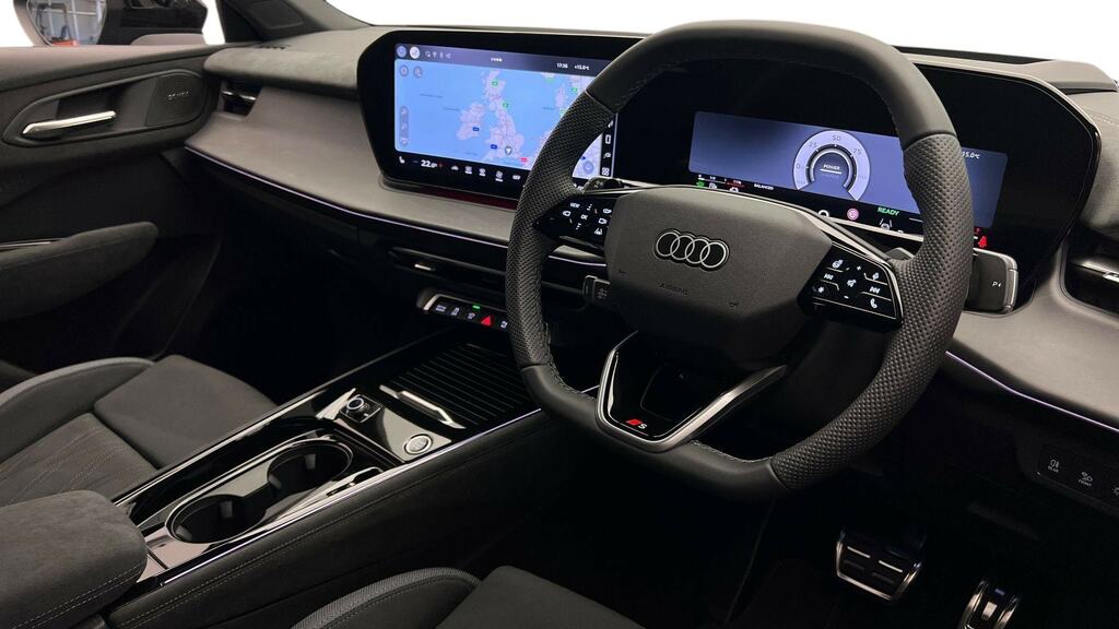 Audi Q3 1.5 E-hybrid Edition 1 S Tronic Soundvision YC26NXZ Blue #6