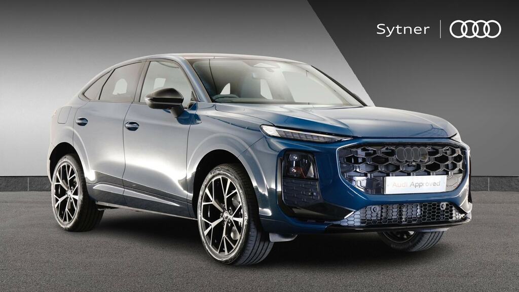Audi Q3 1.5 E-hybrid Edition 1 S Tronic Soundvision Blue