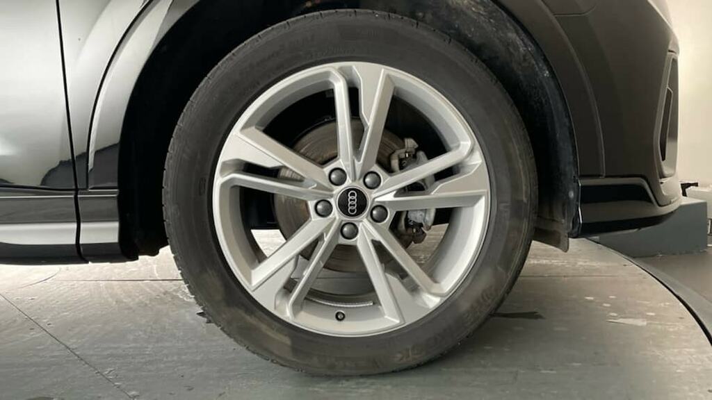 Audi Q3 35 Tfsi S Line S Tronic GM23WOD Black #5